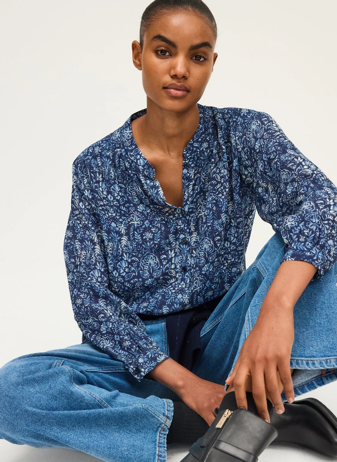 Bedruckte Bluse aus Viskose und Seide Blau AKINA