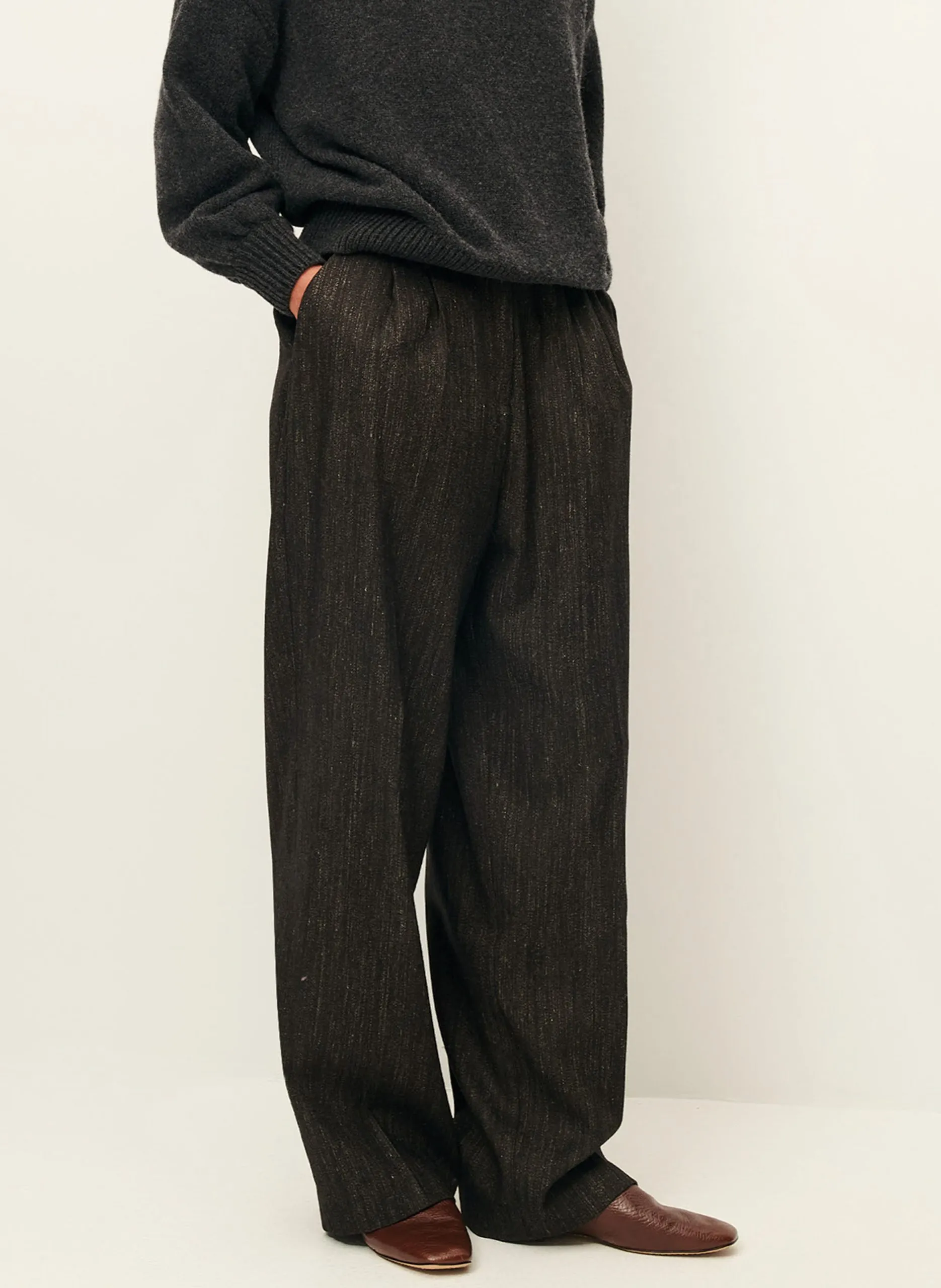 Einfarbige, gerade geschnittene Taillenhose Braun