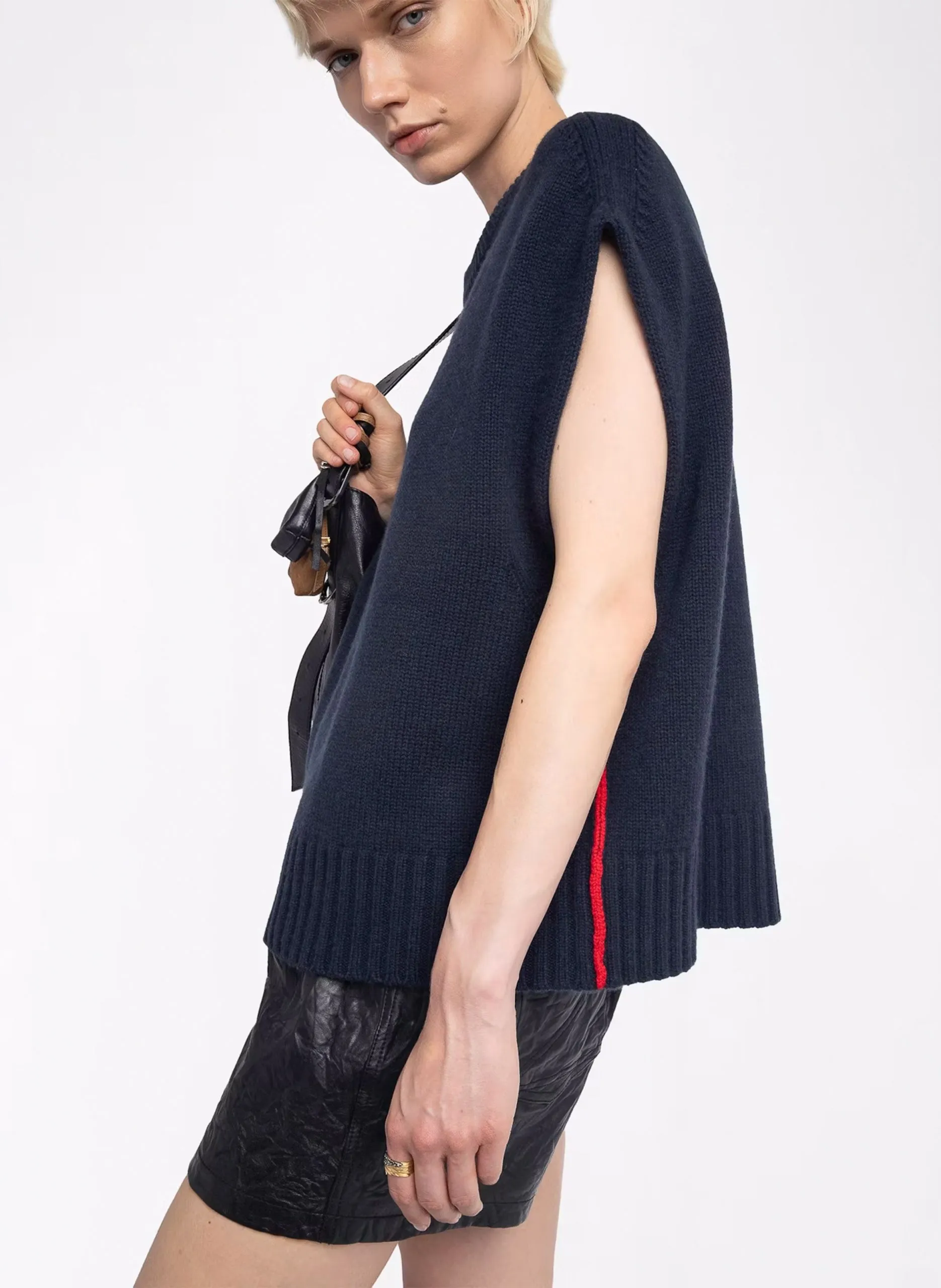 Caissa - Wollstrickpullover mit V-Ausschnitt und Details Blau DARCY