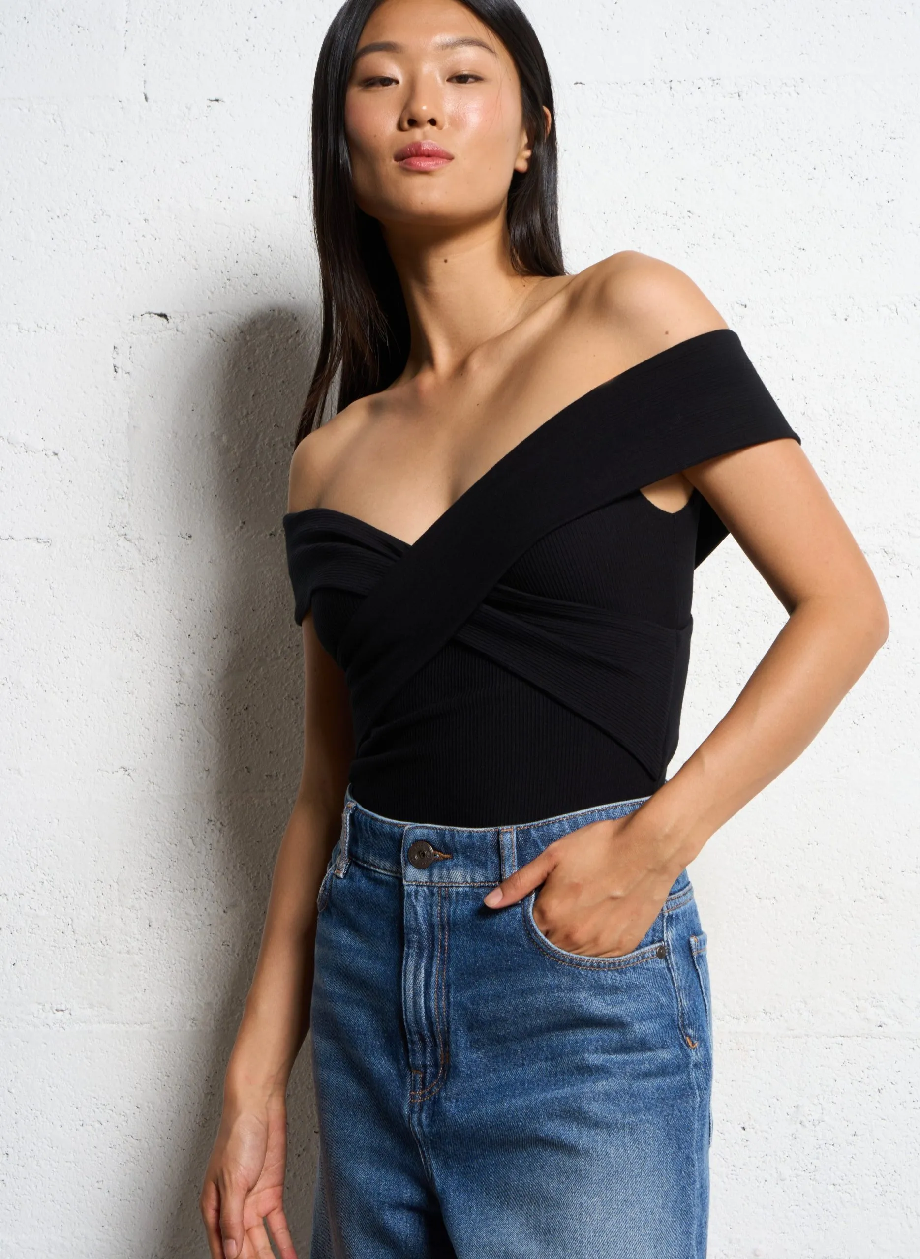 Body mit V-Ausschnitt Schwarz CHRISTY