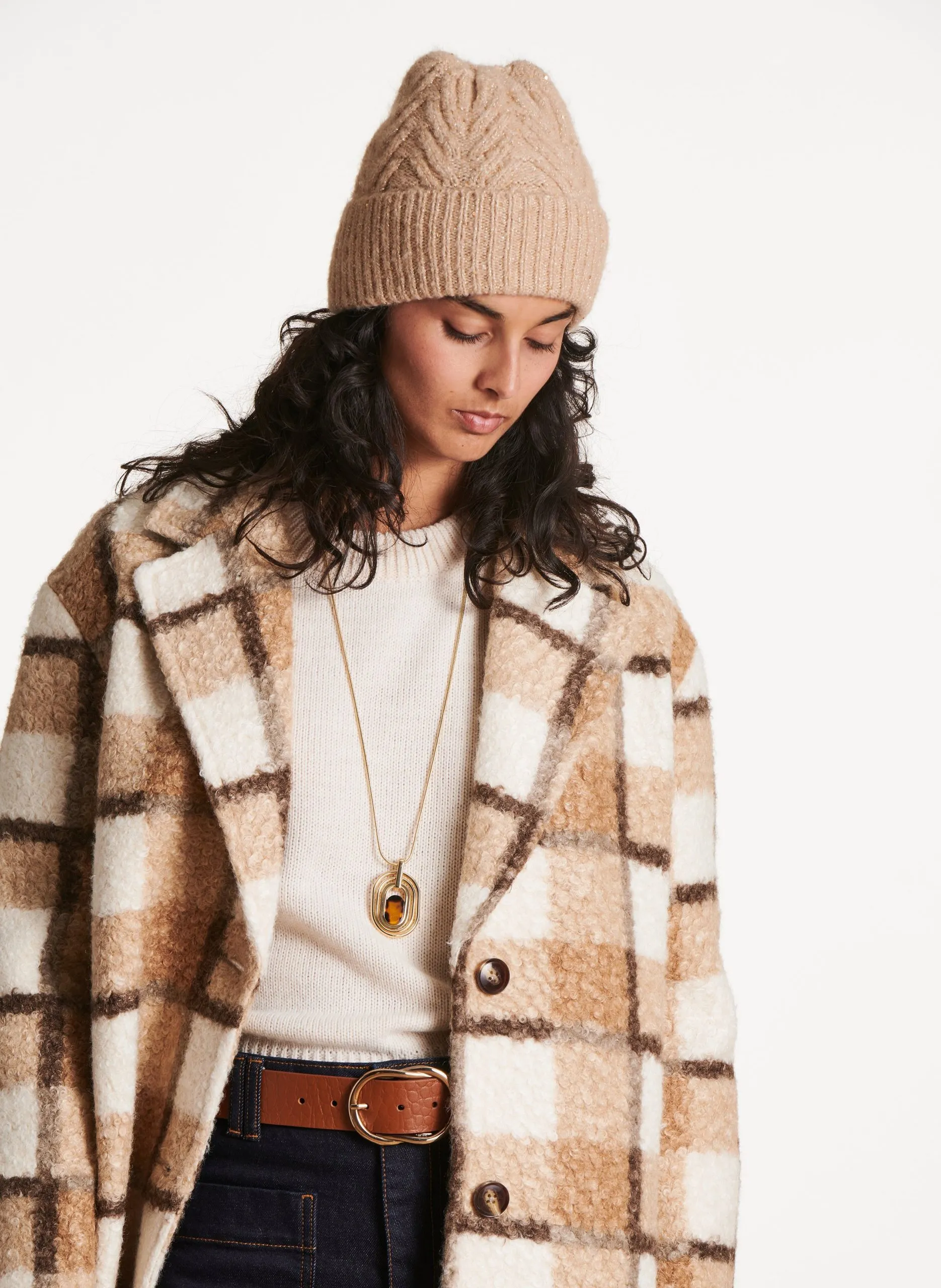 Mütze mit Pailletten aus metallischem Strick Braun