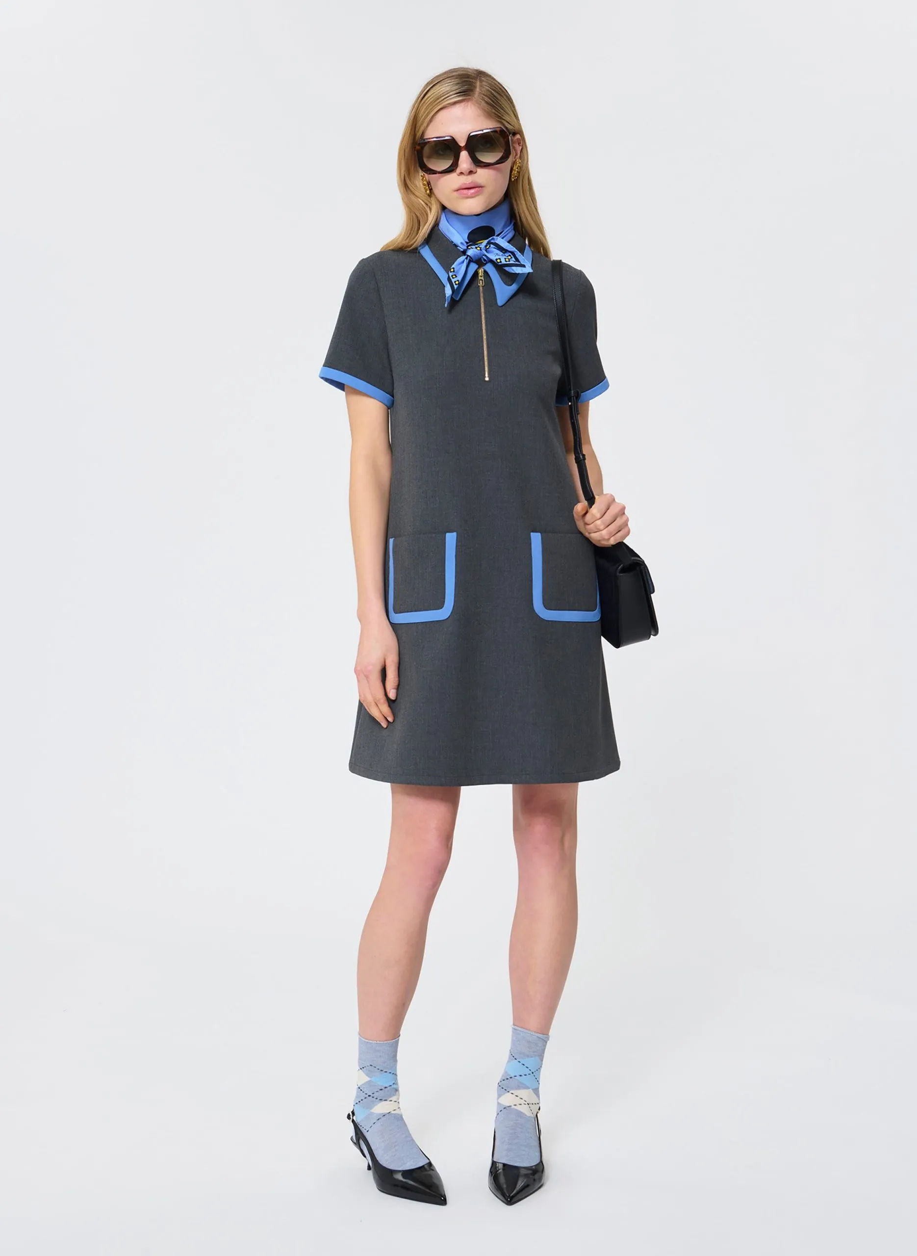 Kurzes Retro-Trapezkleid Grau RUBINA