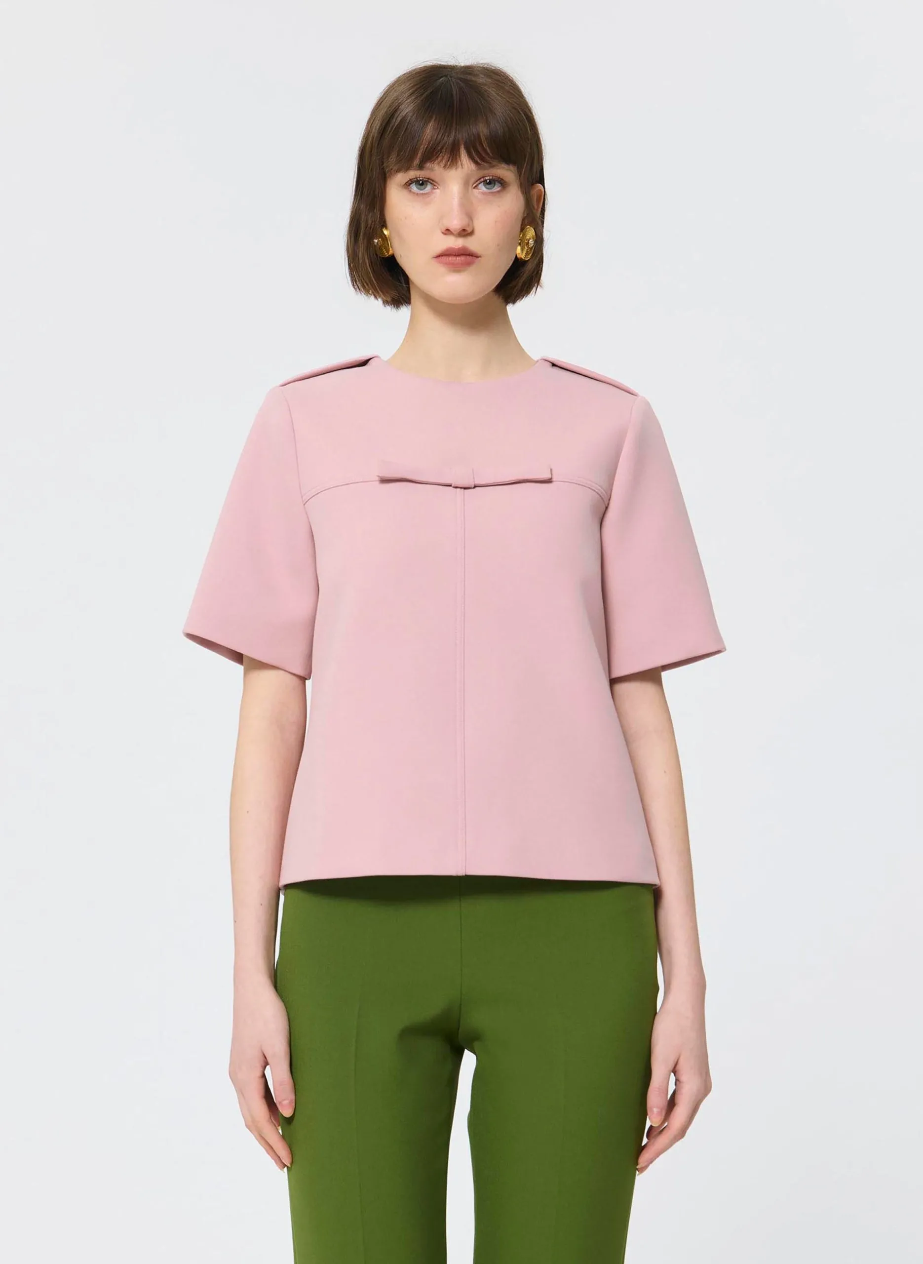 Gerader einfarbiger Top mit Schleife. Beige TEA