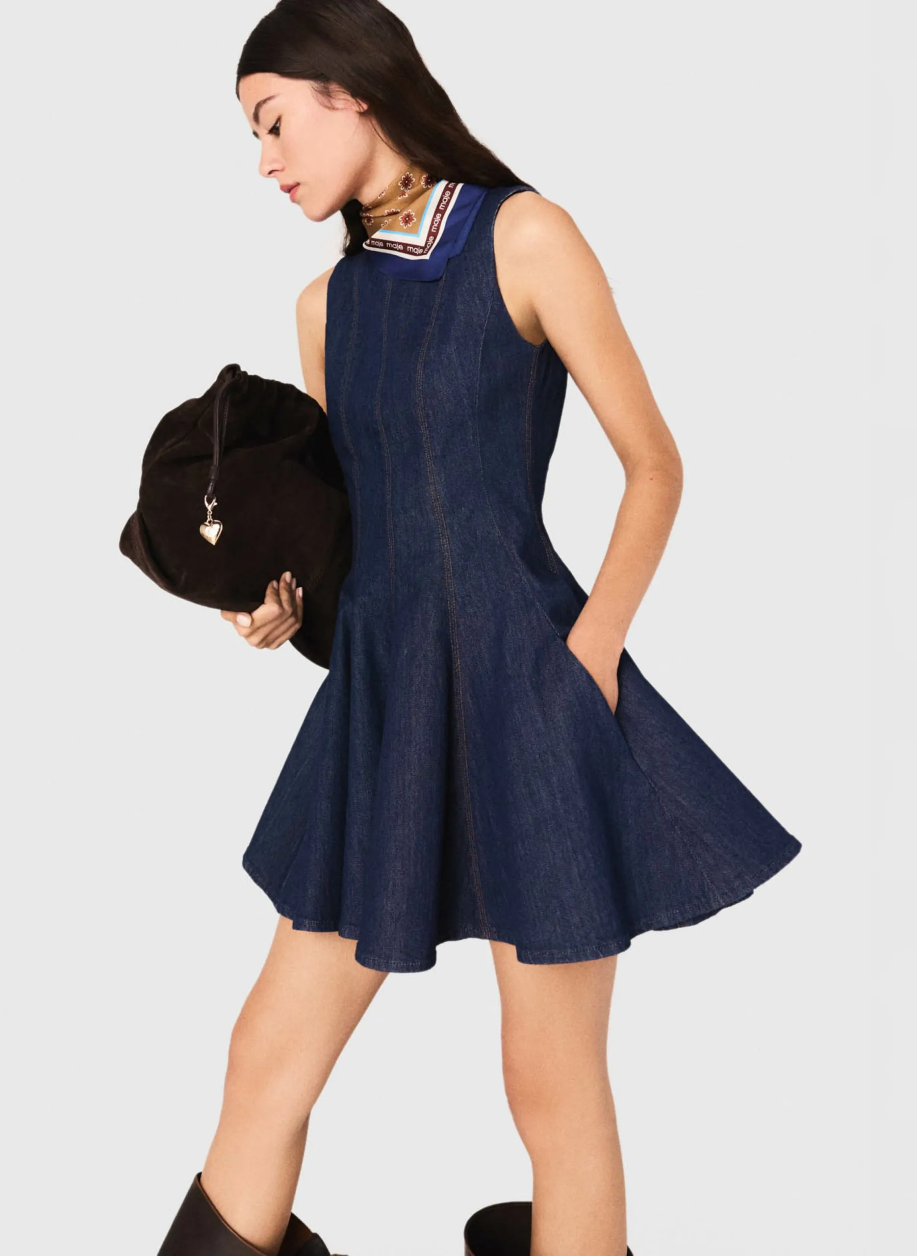 Kurzes Baumwoll-Denim-Kleid mit Bootsausschnitt Blau