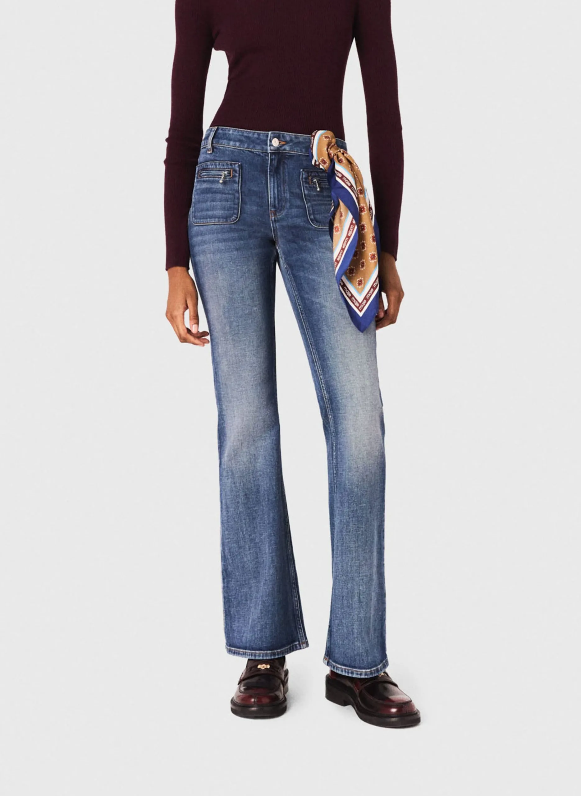 Ausgewaschene Bootcut-Jeans Blau