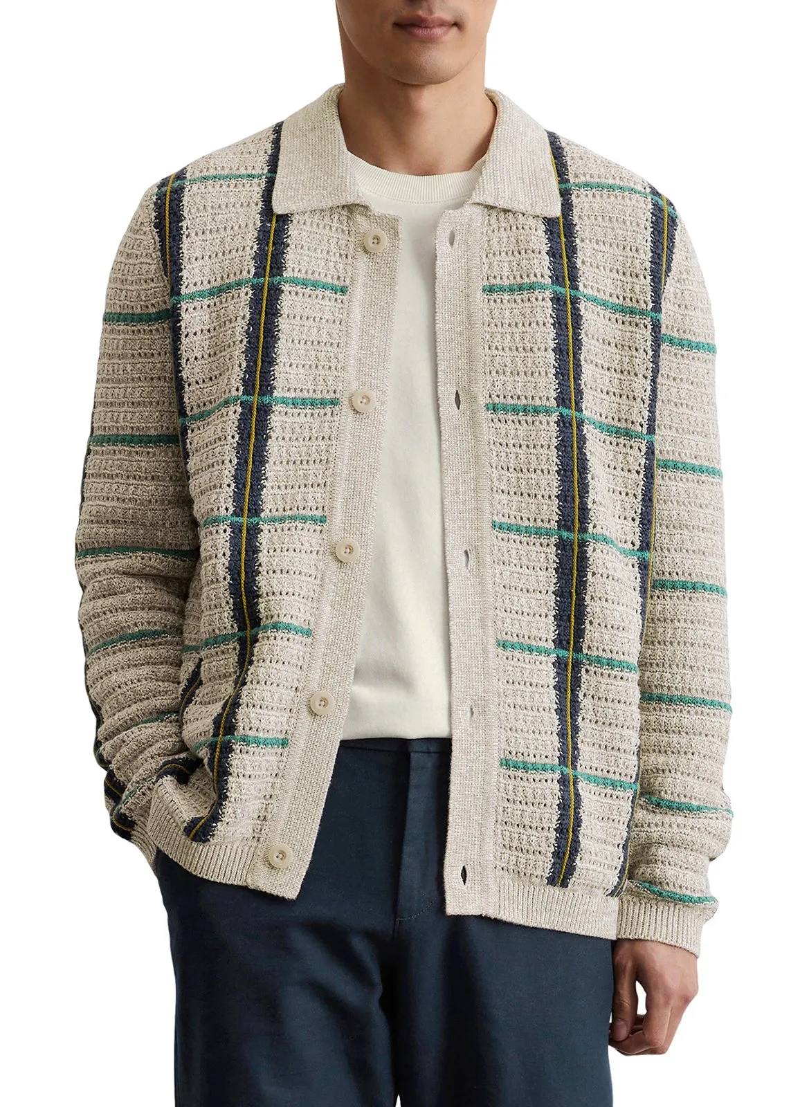 Strickjacke aus Baumwoll-Mix mit klassischem Kragen Grau