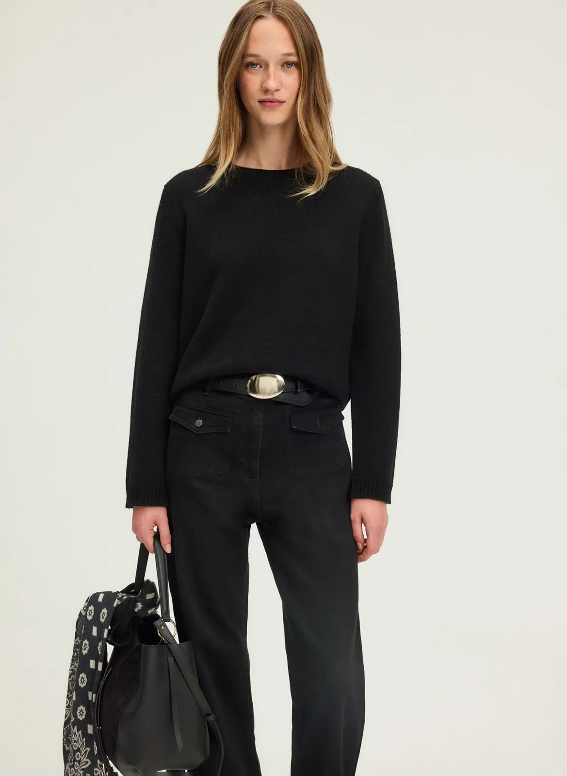 Gerade geschnittener Rundhalspullover aus Strick Schwarz ENOLA