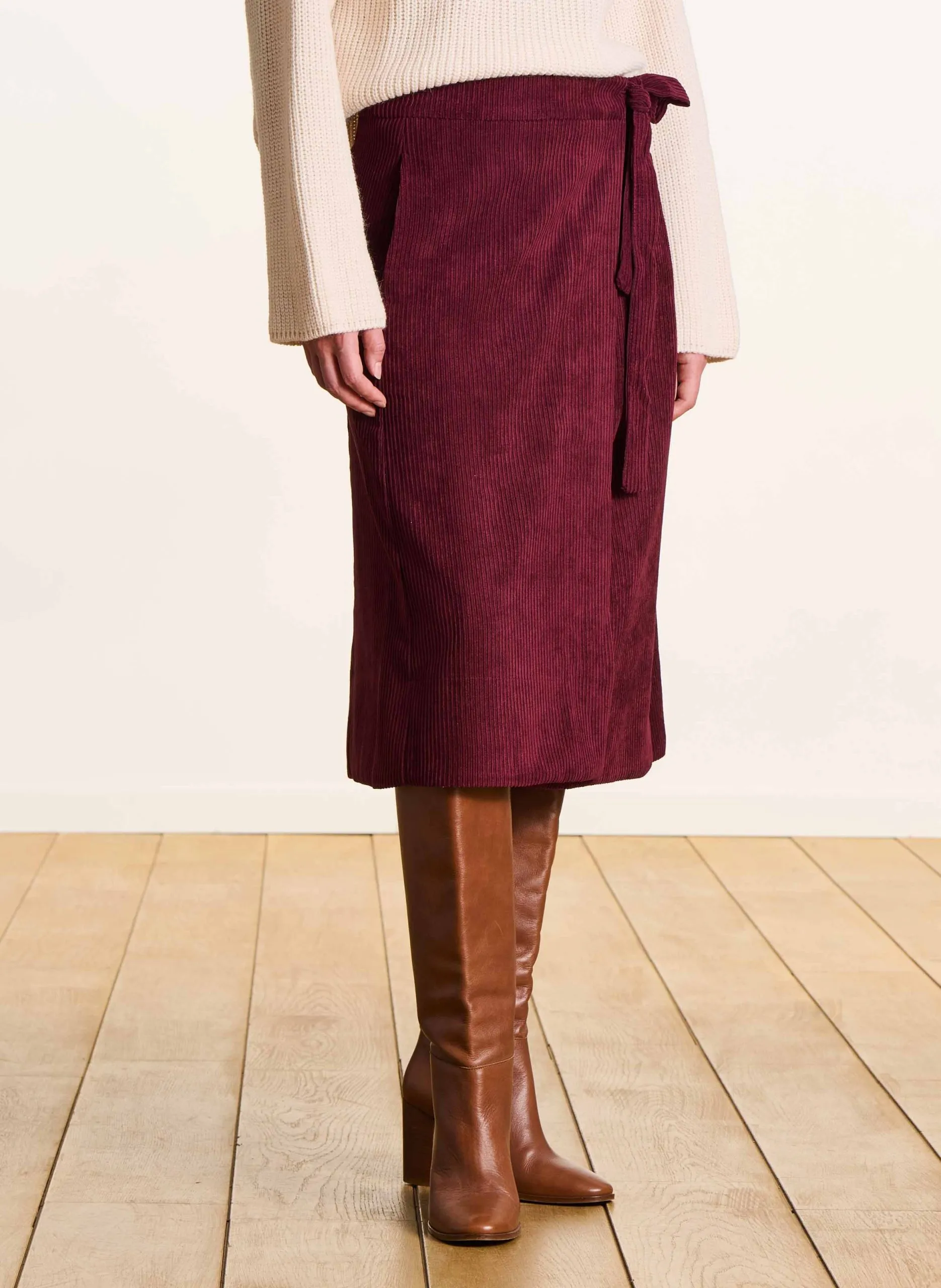 Wickelrock aus Samt in mittlerer Länge Braun