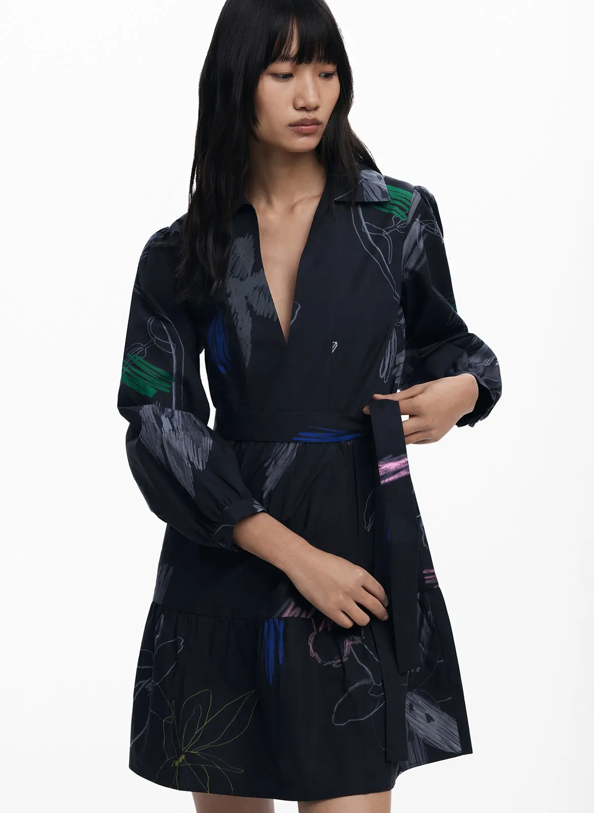 Ausgestelltes Baumwoll-Kurzkleid mit klassischem Kragen Schwarz