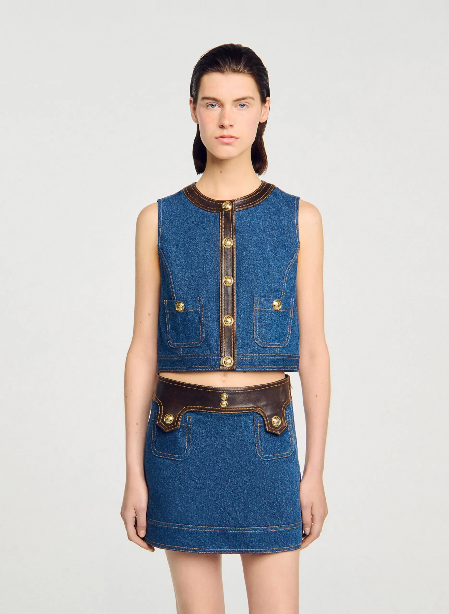 Rundhalsausschnitt-Top aus Baumwolldenim Blau