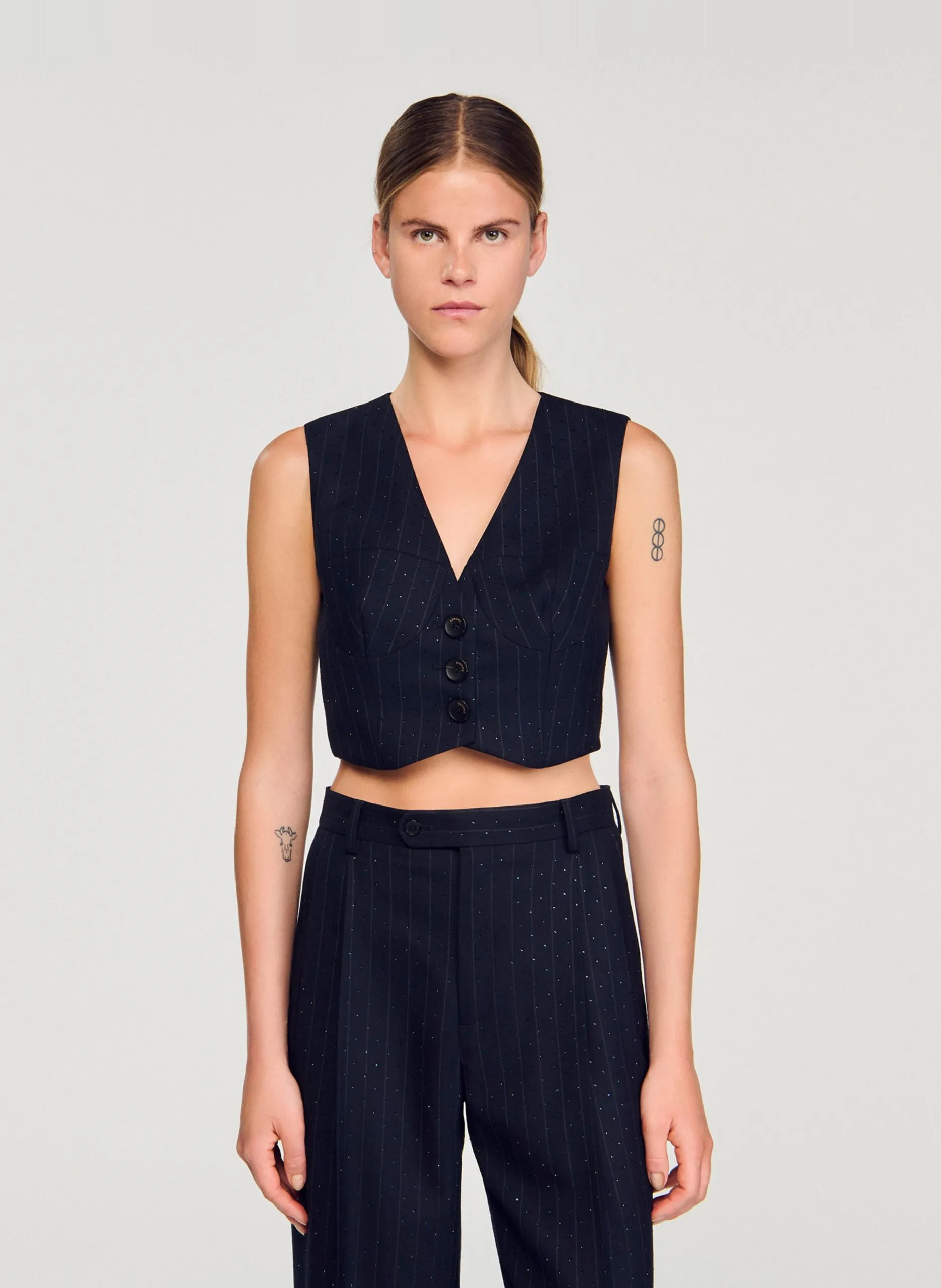 V-Ausschnitt-Pullover aus gestreifter Wollmischung Blau