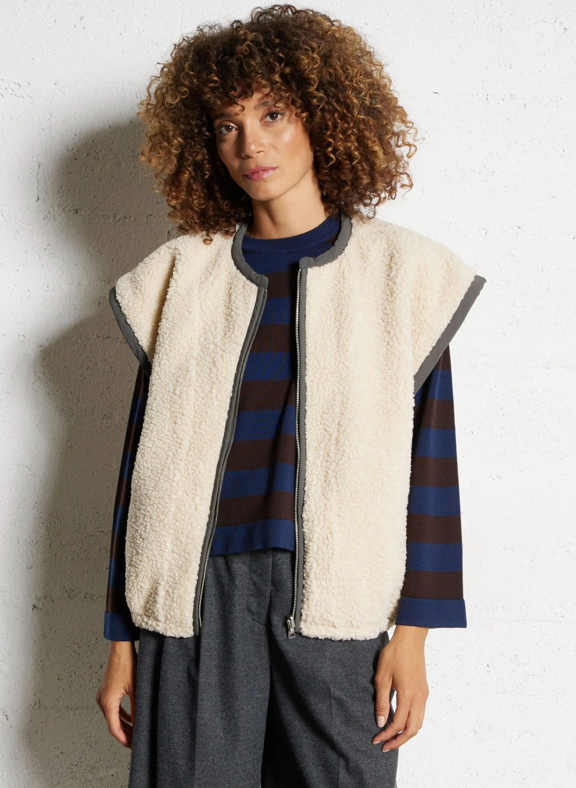 Gepolsterte Jacke mit Rundhalsausschnitt Beige JANO