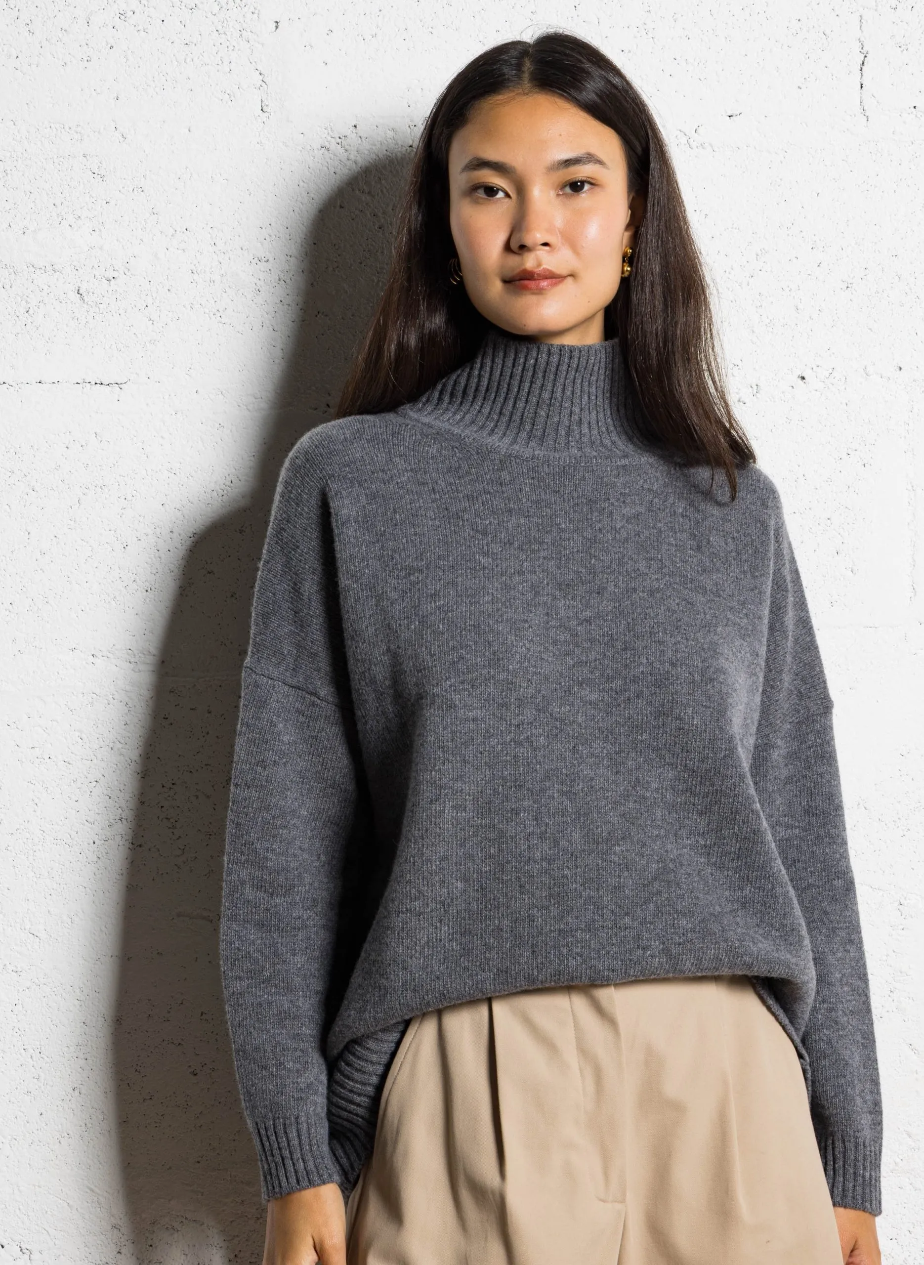 Rollkragenpullover aus Wolle Schwarz BORGIA