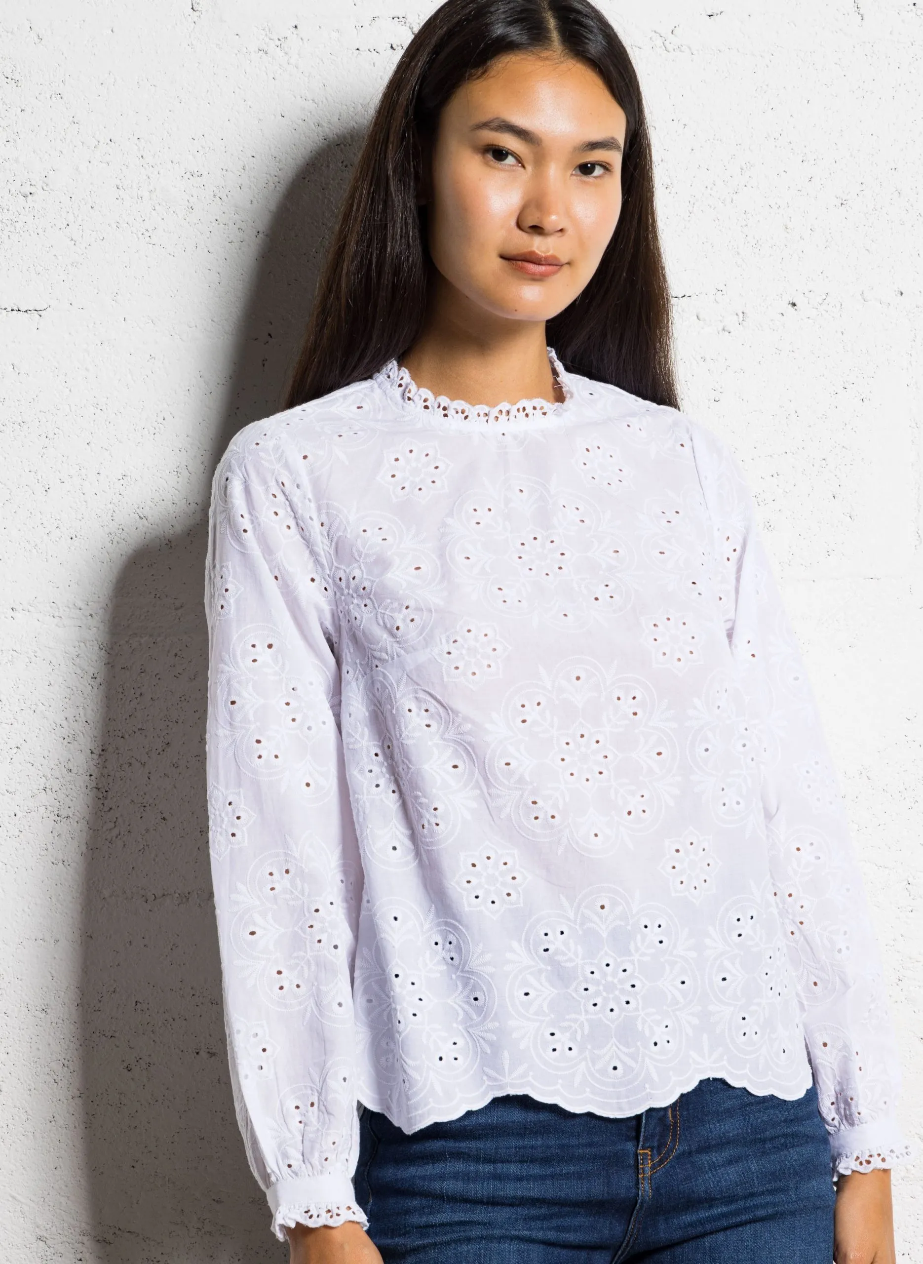 Oversize Bluse mit Rundhalsausschnitt aus bestickter Baumwolle Weiss CASSILY