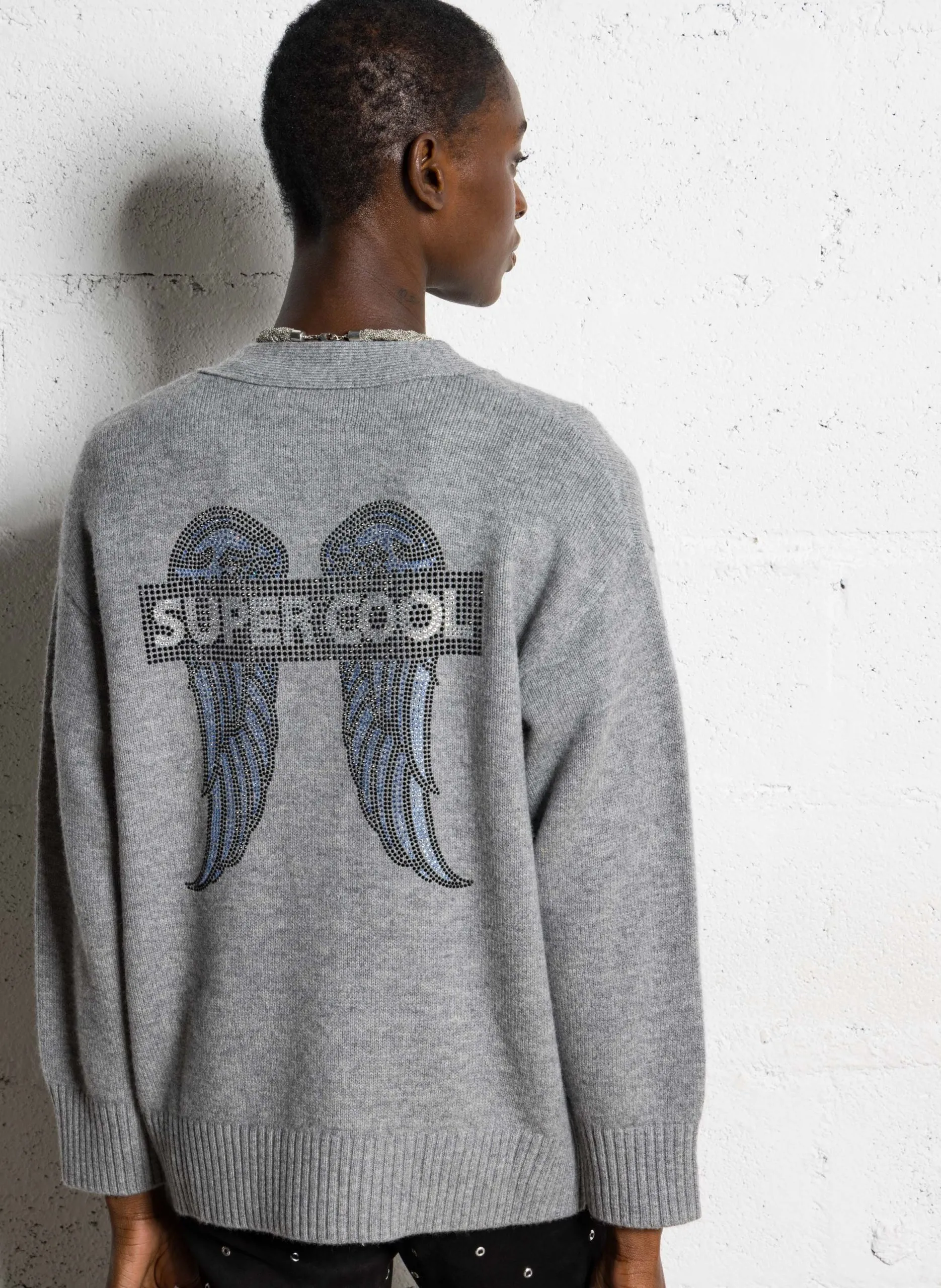 Strickjacke aus Wolle mit V-Ausschnitt Grau MINAWINGS