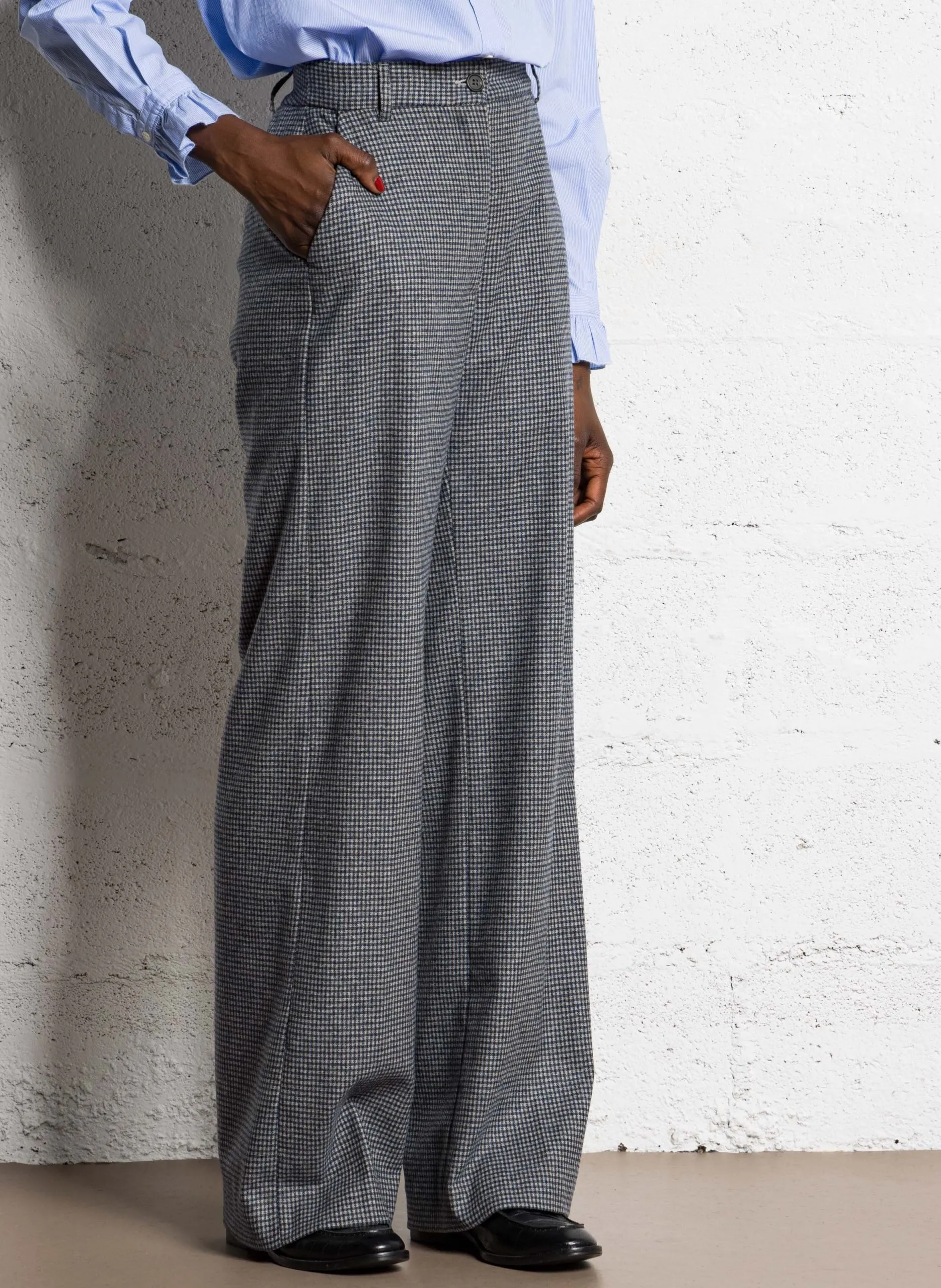 Weites Hosenbein aus bedruckter Wollmischung Mehrfarbig POSITANON