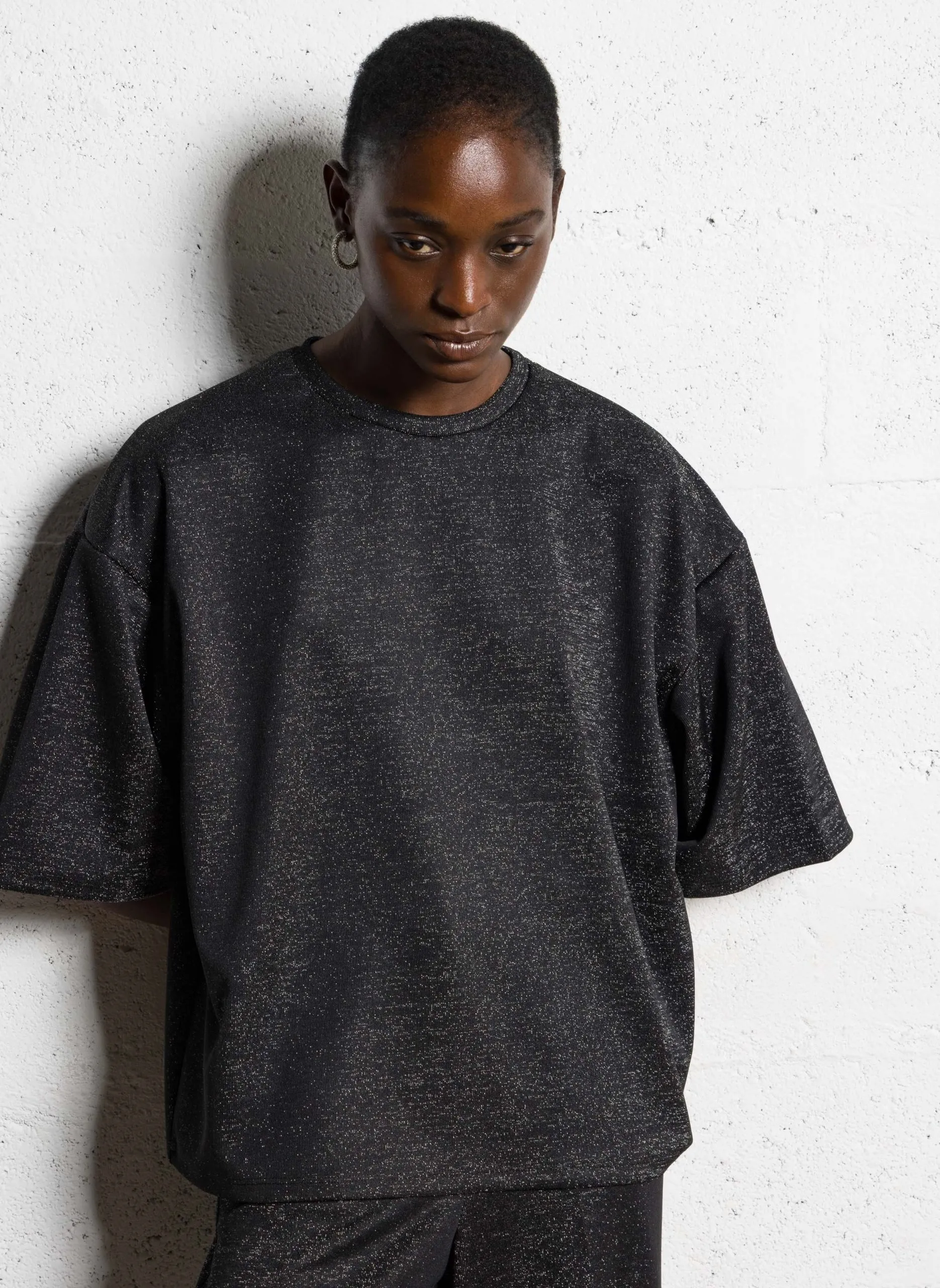Weites, fließendes Glitzer-T-Shirt Schwarz