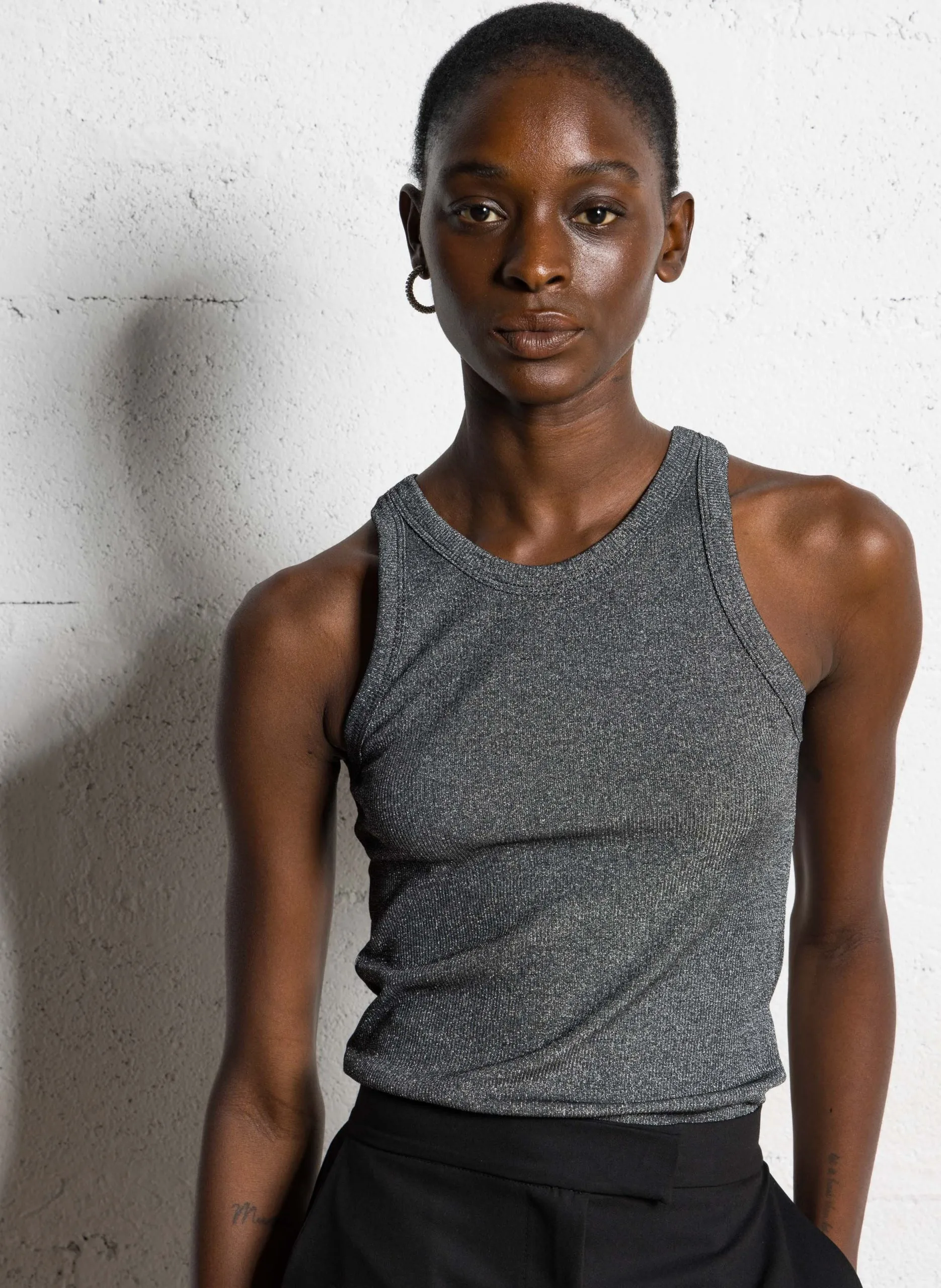 Rundhals-Tanktop mit Pailletten Silber