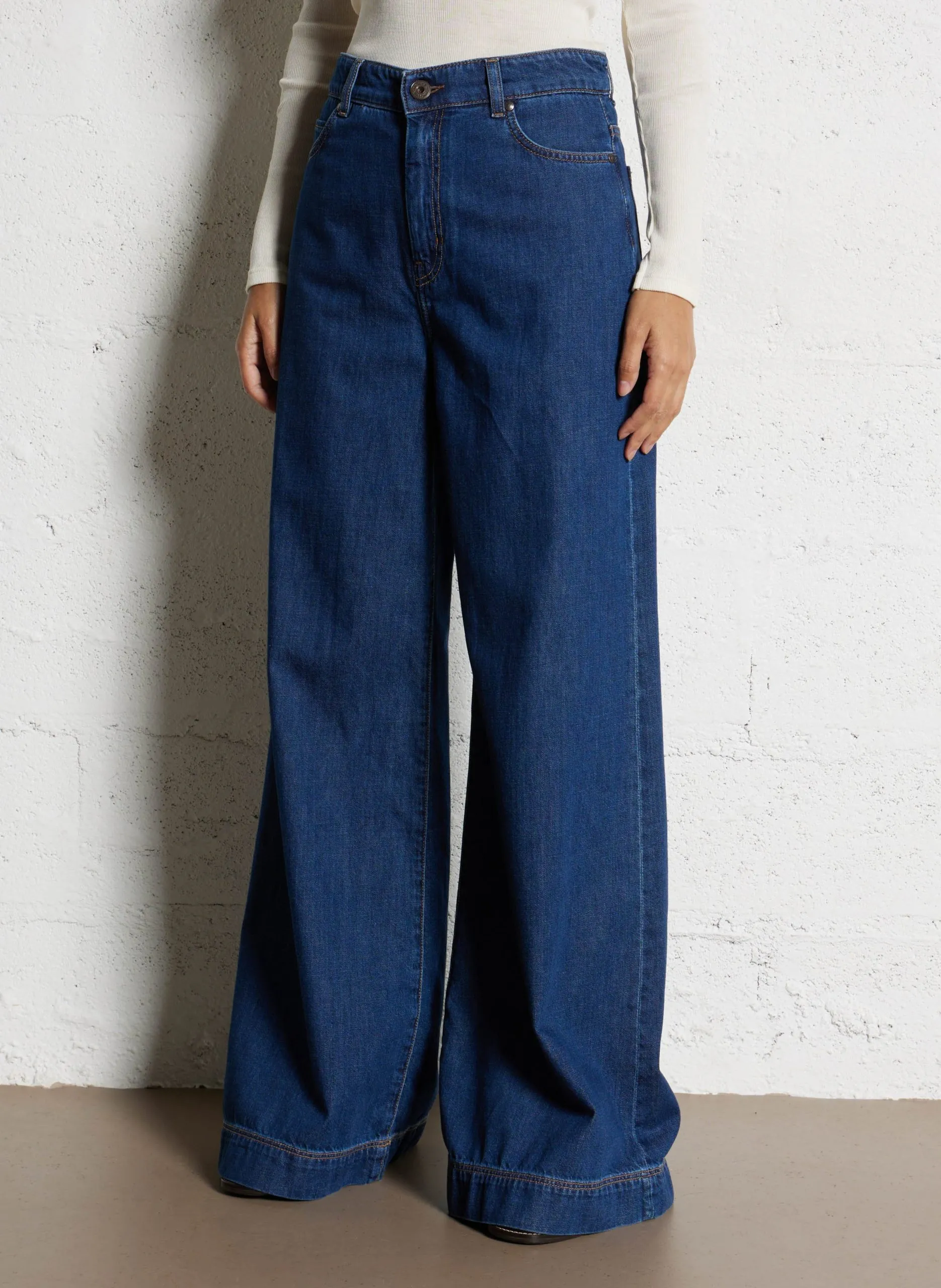 Farbige Straight Cut Jeans mit 5 Taschen Blau VEGA