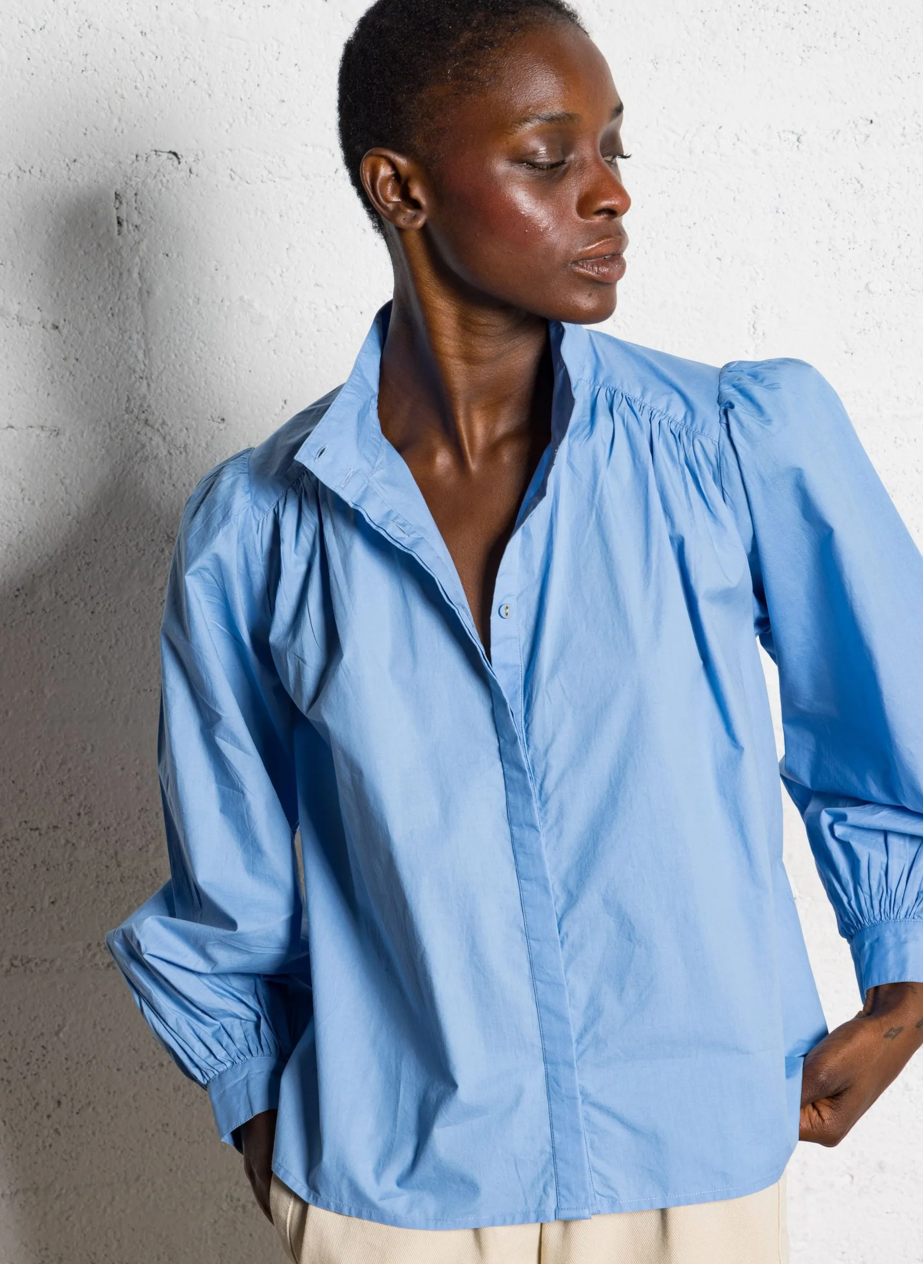 Baumwollbluse mit Stehkragen Blau MILTONPP