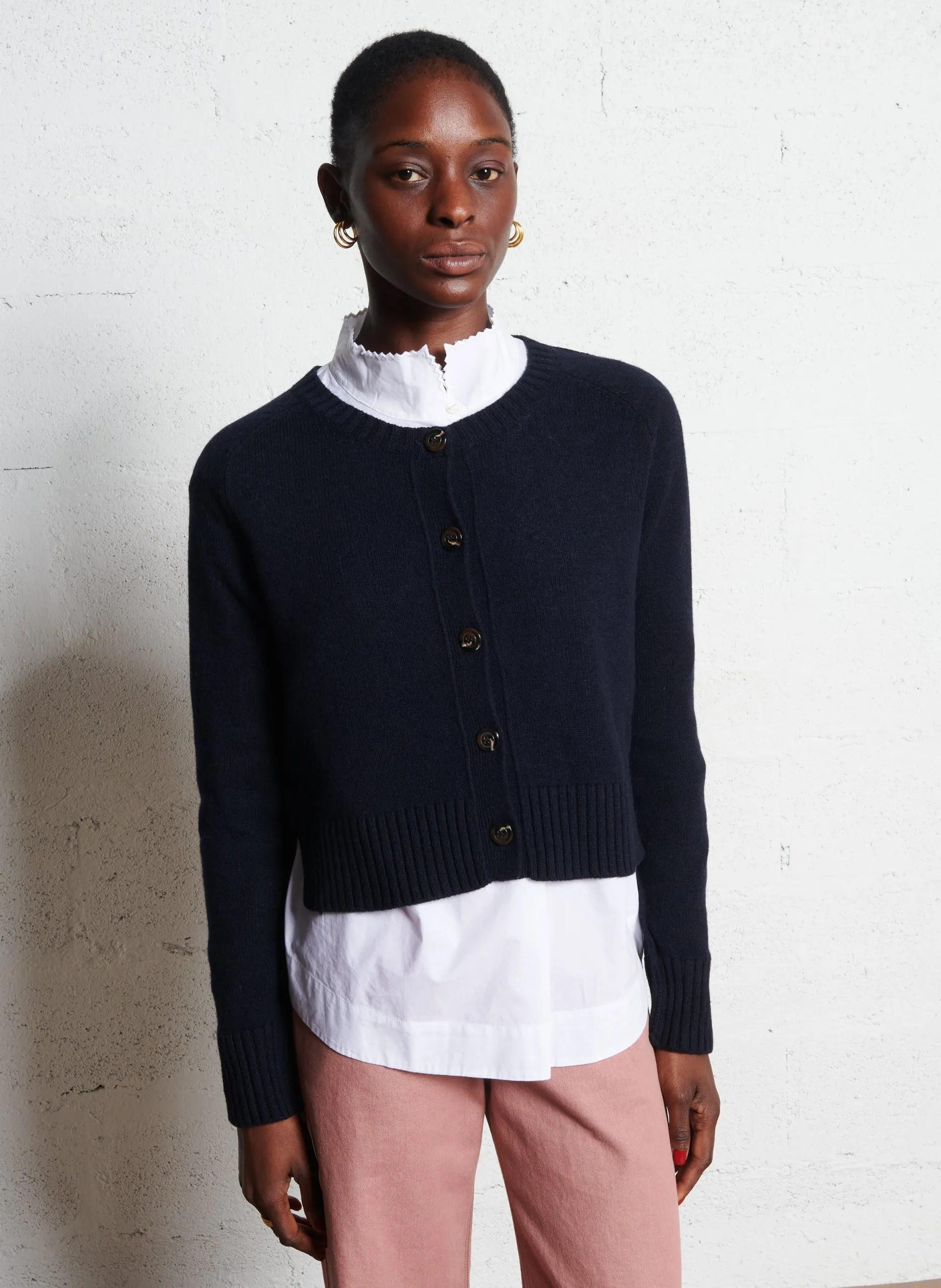 Runder gerader Woll-Cardigan Blau VIRGINIA