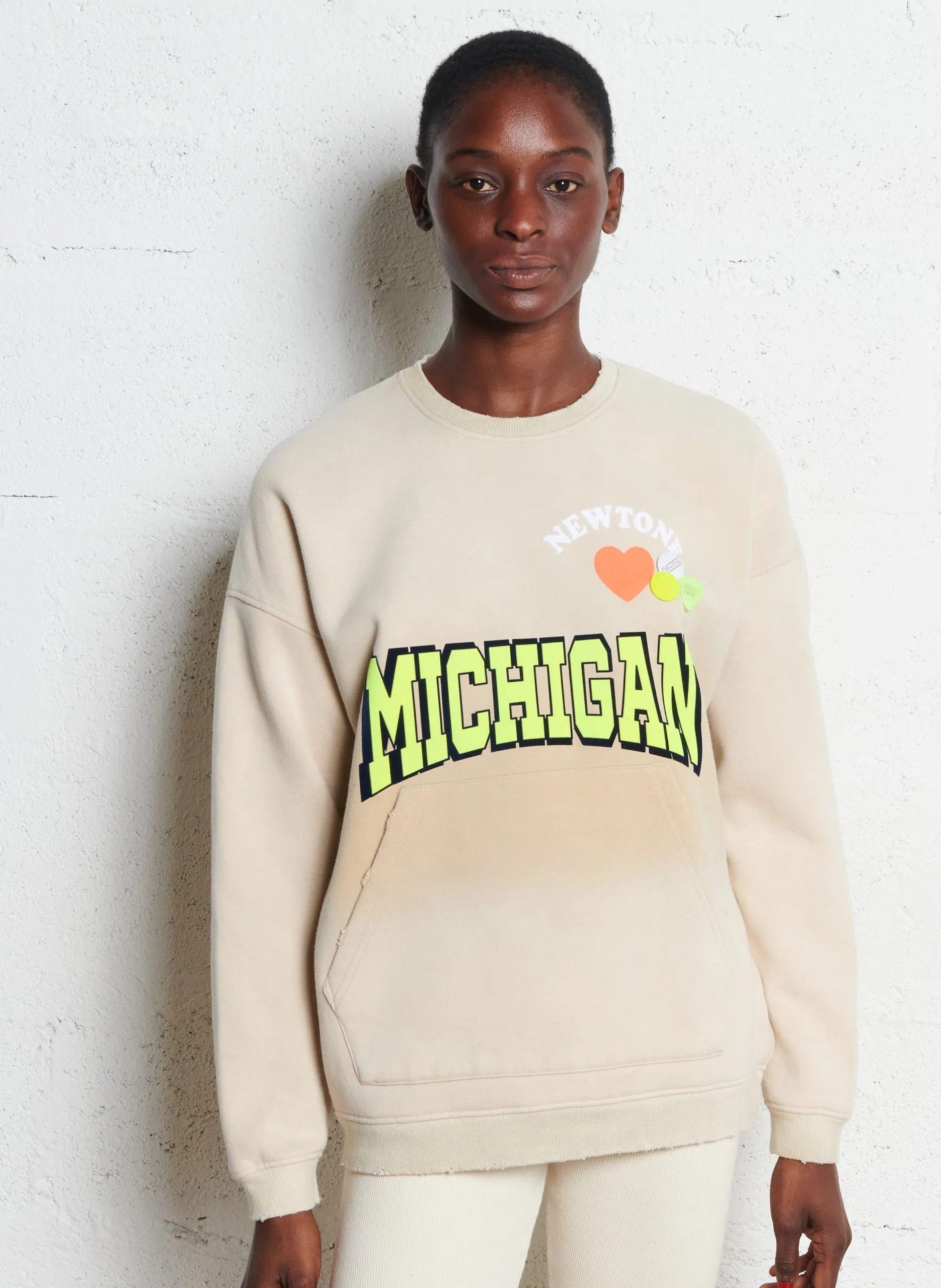 Weites Sweatshirt aus Baumwoll-Mix mit Rundhalsausschnitt und Siebdruck Beige SWPNWTL