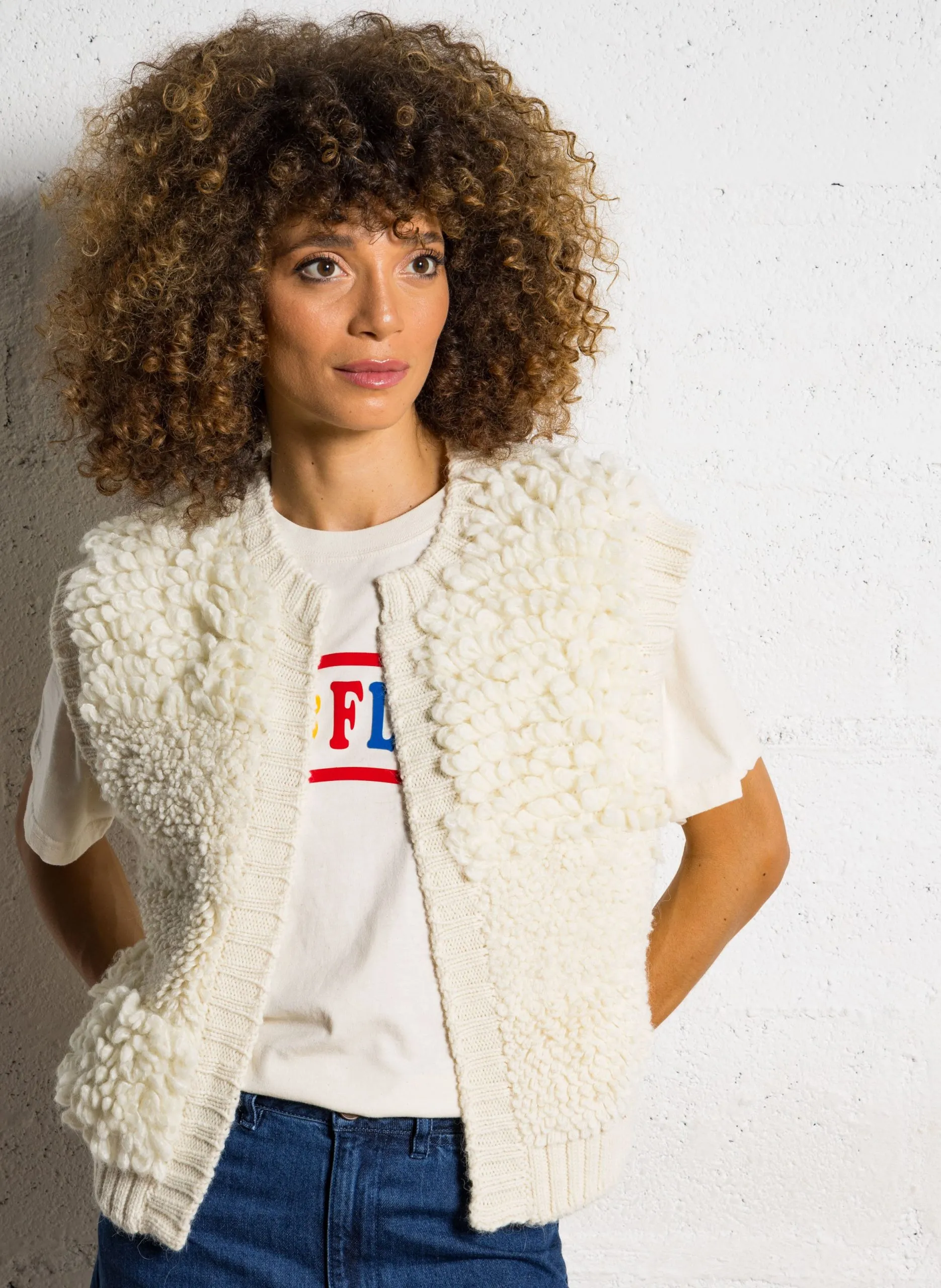 Ärmellose Strickweste aus einer Mischung von Wolle und Bouclé Beige BONGO