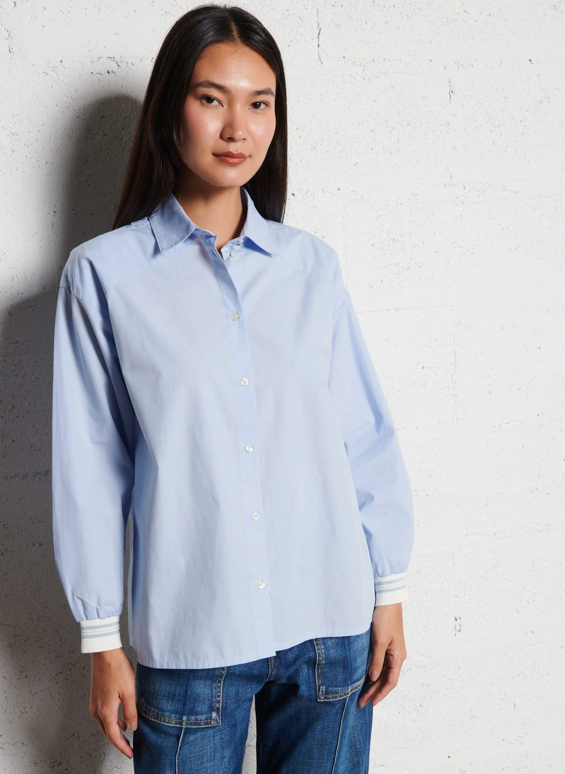 Capri - Einfarbige Oversize-Bluse Blau