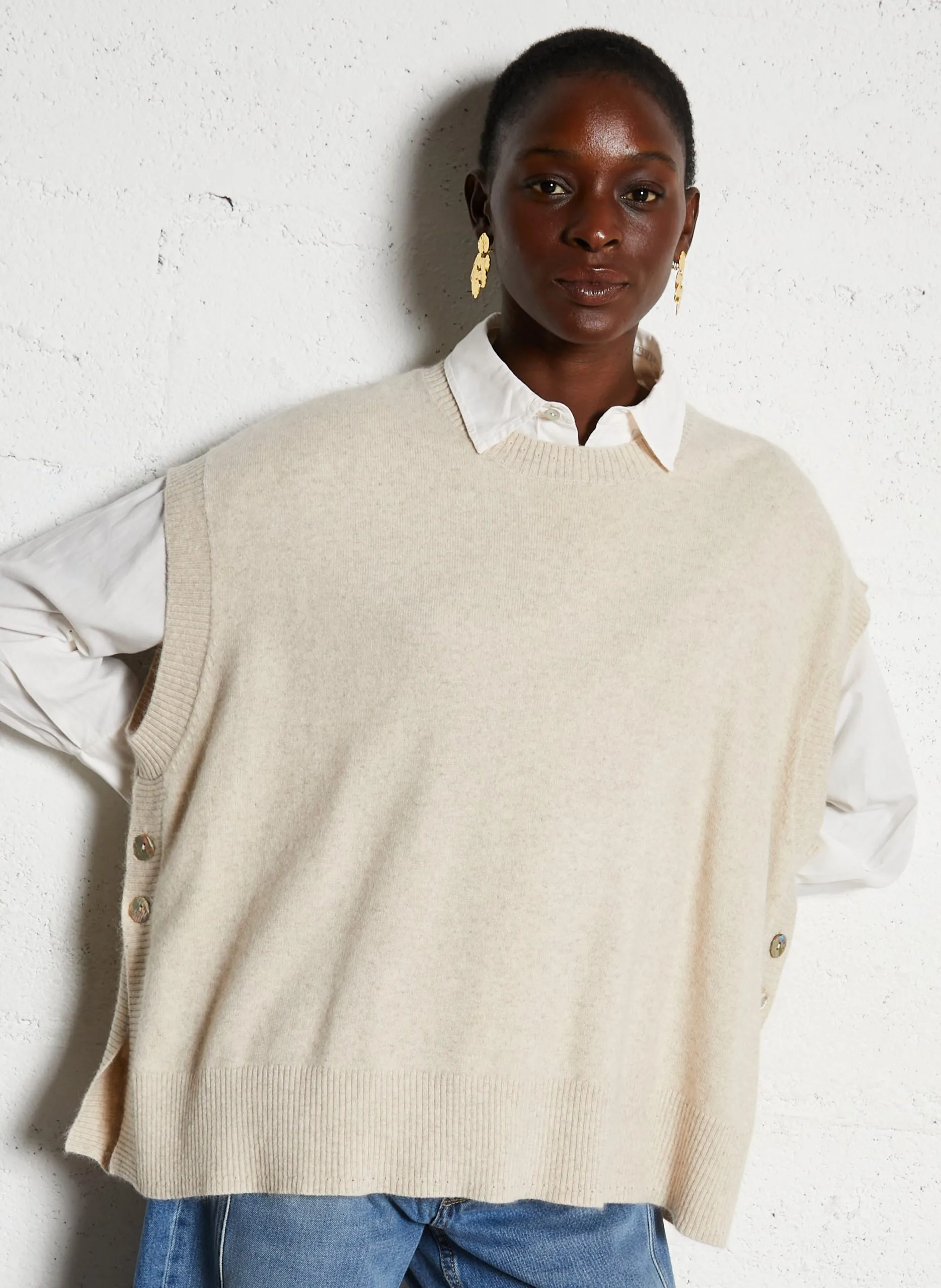 Rundhalsausschnitt Cape aus Wollmischung Beige LOIRE