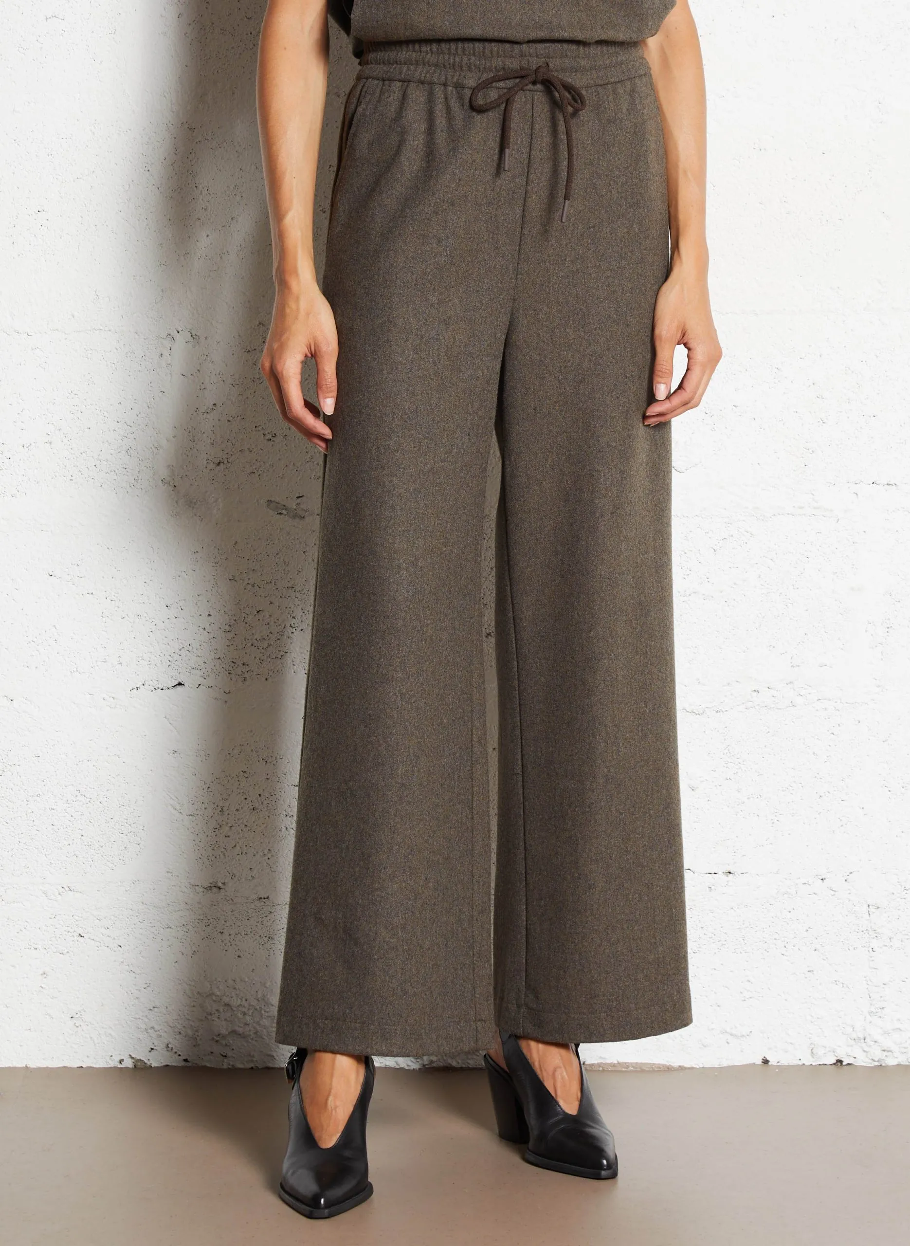 Weit geschnittene Strickhose Khaki