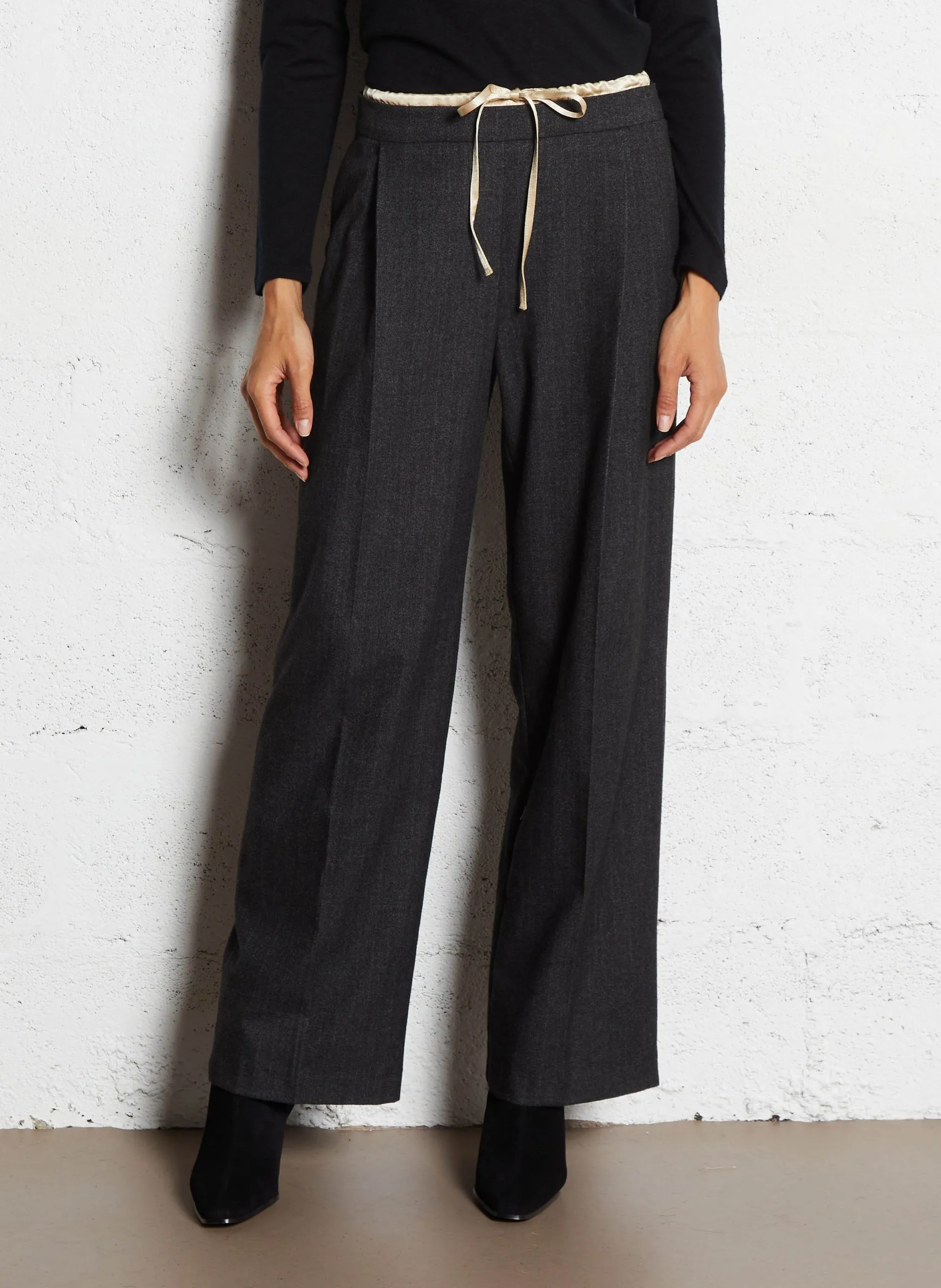 Weit geschnittene Hose Grau TURIN